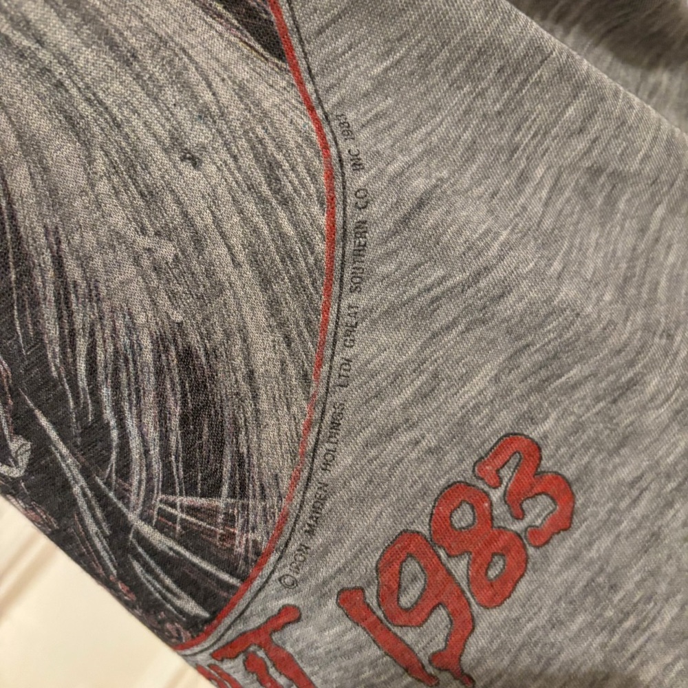 Vintage 1983 Iron Maiden Graphic Tee ๐ฌ๐ง - Picture 7 of 8